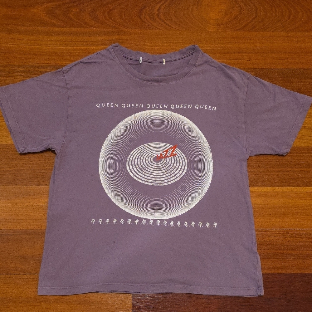 Queen Band "Jazz" Women's Purple T-shirt Size S.